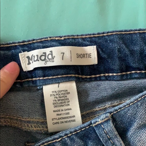 shorts - Picture 3 of 3